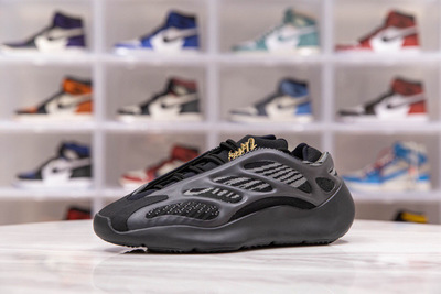 H12纯原 Yeezy 700v3 Alvah 黑魂