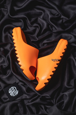 H12纯原 YEEZY SLIDE 椰子拖鞋 "Enflame Orange" 橙色