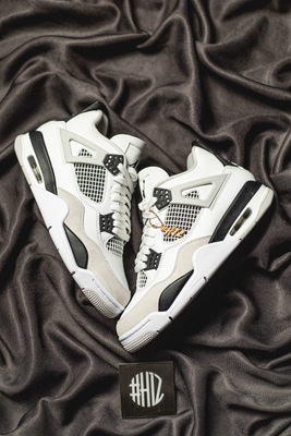 #H12纯原 AJ4 Air Jordan 4 Retro “Military Black” 小白水泥 中帮复古篮球鞋 灰白黑