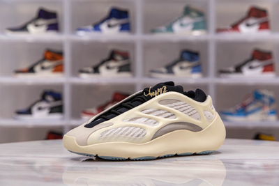 H12纯原 Yeezy 700v3 Azael 异形