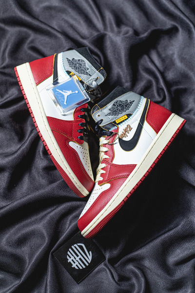 H12纯原官网 AJ1 Union x Air Jordan 1 High 白红灰 25版 HV8563-600