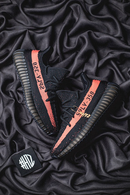H12纯原 Yeezy 350V2 黑粉配色