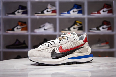 H12纯原 Sacai x VaporWaffle 'Royal Fuchsia' 灰白配色