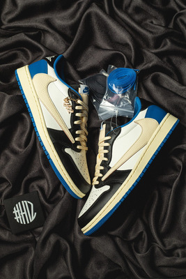 H12纯原 AJ1 Air Jordan 1 Low x Travis Scott x Fragment Design 倒钩 闪电 藤原浩联名 低帮 白蓝黑